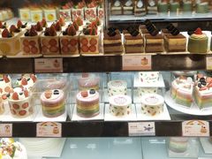 零售区-罗森尼娜(德思勤店)
