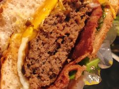 -HIGH FIVE哈福手工汉堡(桂林路店)