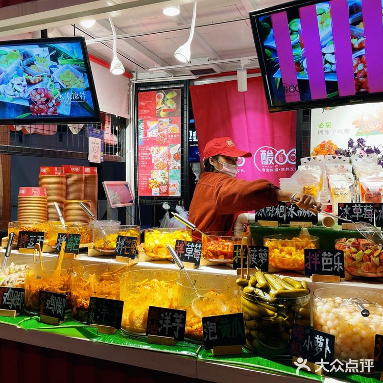 昆明夜市✨吃吃喝喝的夜间消遣好去处