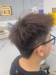 -尤司男士国潮理发馆