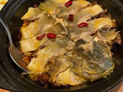 生焗大黄鱼-马仕玖煲·融合菜·酥不腻烤鸭(人大店)