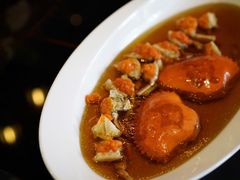 鸡油花雕蒸三门蟹-杭州西子湖四季酒店·金沙厅