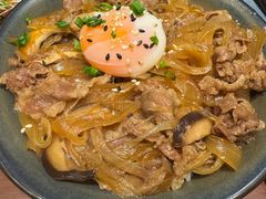 寿喜牛肉饭-8PINTS八品脱·日料·烧鸟·精酿小酒馆(莘庄店)
