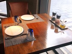 靠窗位-巴别塔法餐舍(合作路店)