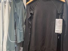 -lululemon(比斯特购物村店)