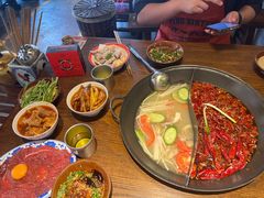 -萍姐火锅·公路夜市(武汉首店)