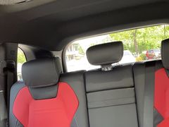 -上海星瀚奔驰4S店(红柳路店)