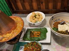 -蜗牛小馆醉乡民谣云南菜(惠新西里店)