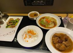 -英芬国际月子中心(岛屿度假月子·洲至奢选香岚店)