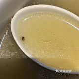 瞬间想呕吐。服务员说给我换一碗饭