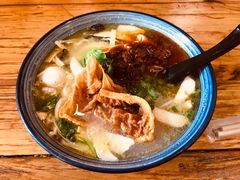 -猫爷的腔调·黔小馆(交大医学住宅区店)