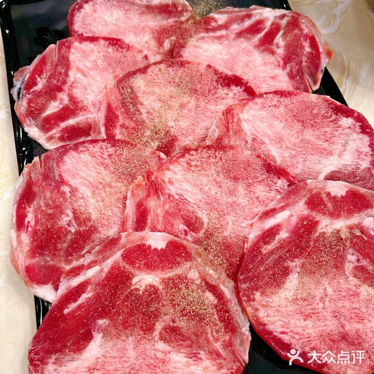 烤肉呀🔥张姐呀!一口酸菜一口肉🉑️