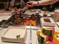 -海底捞火锅鲜切牛肉主题店(长寿路店)