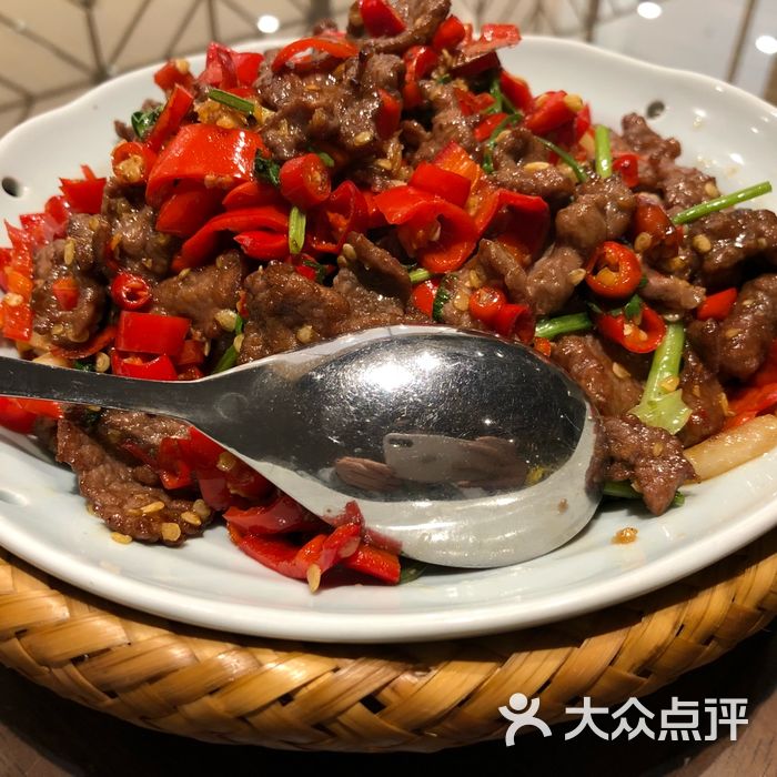 云梦庭古法湘菜锅巴小炒黄牛肉图片