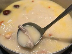 -洪氏嗨捞·猪肚鸡火锅(阳光天地店)