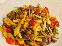 摔打黄牛肉-径山十八道·风味民间菜(杭州总店)