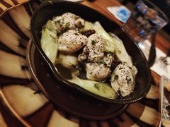 橄榄油煮牡蛎配烤面包-LIBERO(张虹路店)