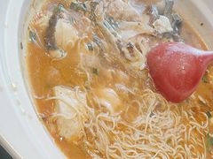 -川流不息·地道川菜·小龙虾(松东路店)