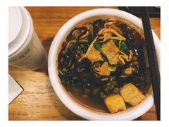 -水平有限螺蛳粉(宏达大厦店)