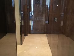 -广州天河希尔顿酒店