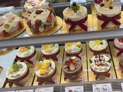 -花花卷卷·鲜食蛋糕(静安久光百货店)