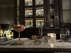 -LONG BAR 廊吧(外滩华尔道夫酒店)