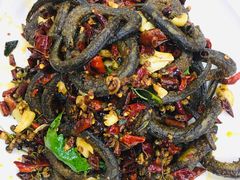 -丹水桥地锅鱼·翘嘴鲌·地方特色全鱼宴(丹江口大坝店)