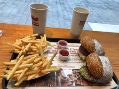 -The Habit Burger Grill 哈比特汉堡(复兴soho店)