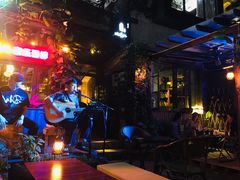 -城墙外BAR
