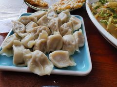 -东北风味思缘食府(对湖路店)