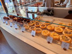 -VERIE BAKEHOUSE