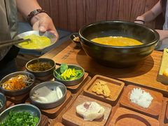 -银米·云南传统过桥米线(双廊黑金冠店)
