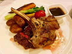 -WOLFGANG PUCK KITCHEN & BAR(迪士尼小镇店)