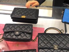 -Chanel(德基广场店)