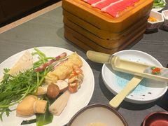 -牛YO寿喜烧·铁板烧和牛火锅自助(市府恒隆店)