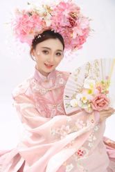 -梦摄影少女写真馆(麦凯乐国际公寓A座店)