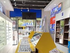-诺柯视眼镜-蔡司依视路官方工厂店(淞南一店)
