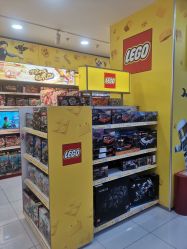 -玩具反斗城(正大广场店)