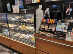 面包甜点陈列柜-星巴克(南京鼓楼吾悦广场店)