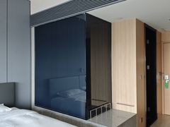 -上海虹桥西郊假日酒店