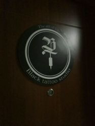 -Black Tattoo Studio