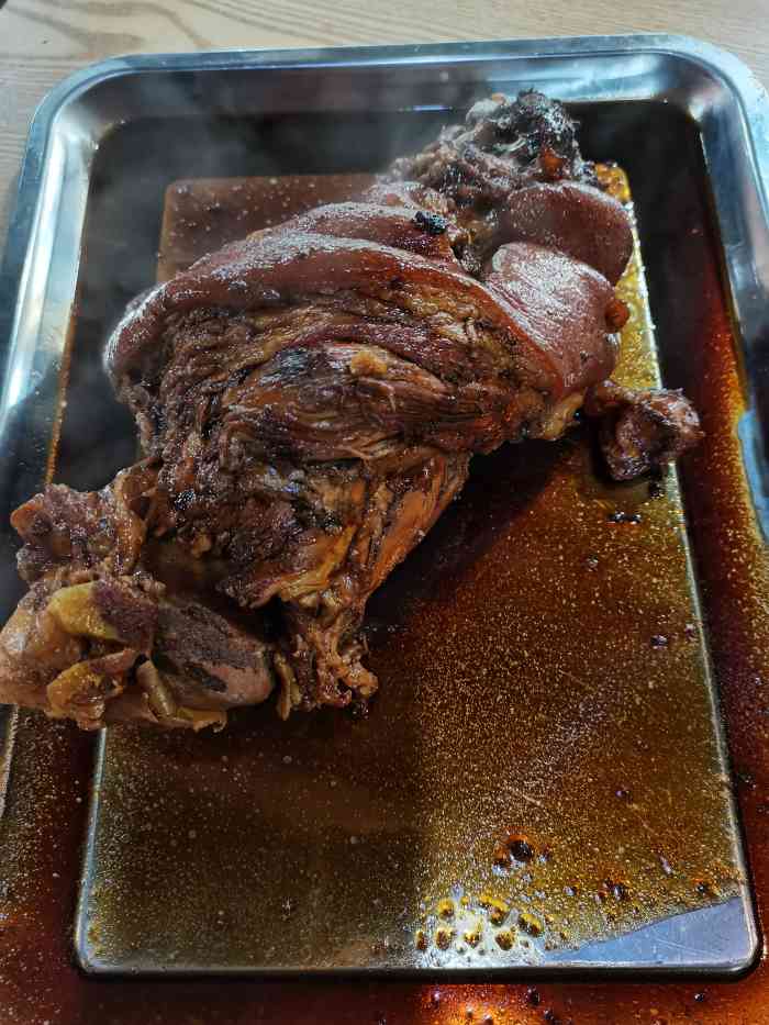 黄寺卤煮·黄寺喝酒公司-"上菜快,服务热情,关键是老板帅肘子肉香.