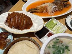 -梅利汴京烤鸭•开封豫菜地标店(东司门店)