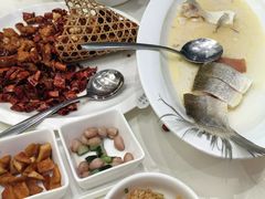 -万龙洲海鲜(大兴绿地缤纷城店)