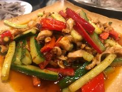 -周老三跷脚牛肉·全牛火锅(非遗传承店)