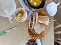 -闫家驴肉老店(华电一校店)