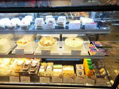 -红宝石·鲜奶小方·海派西点房(南丹店)