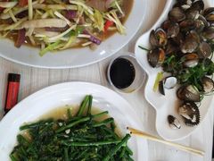 -覃记海鲜美食餐厅