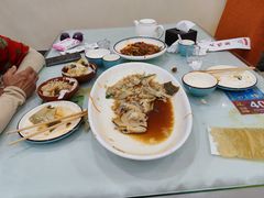 -大鸭梨烤鸭店(金顶街店)