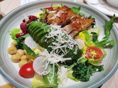 牛油果烤鸡沙律-卡朋西餐(悦汇城店)